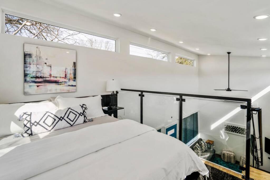 Quantum Tiny Loft At East End Revitalized Houston Bagian luar foto