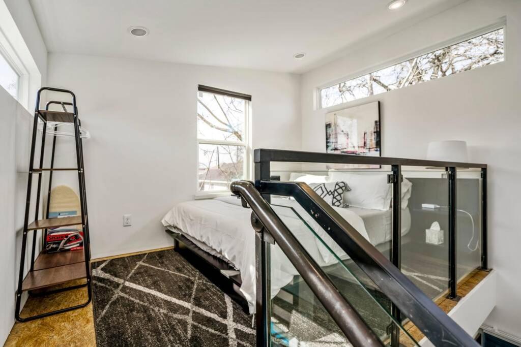 Quantum Tiny Loft At East End Revitalized Houston Bagian luar foto