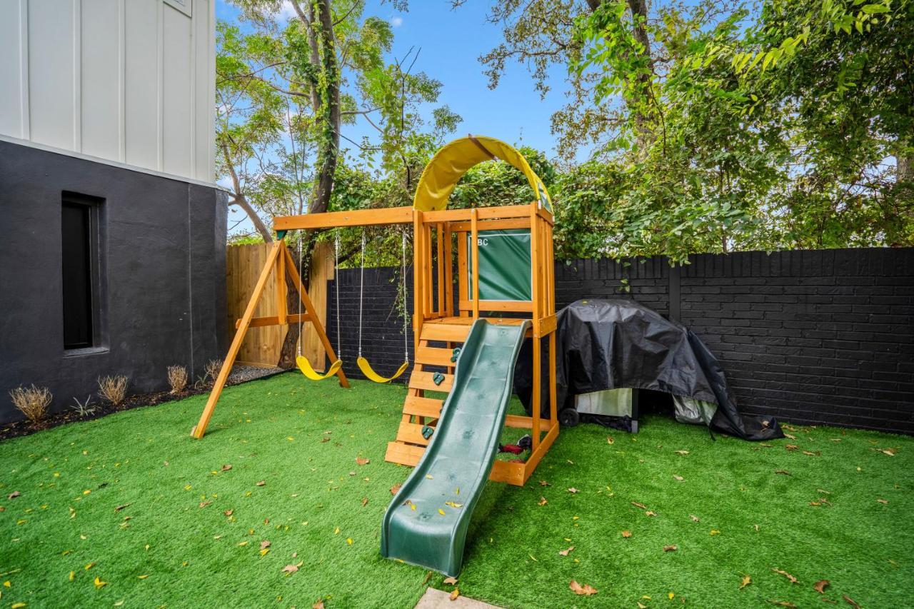 Quantum Tiny Loft At East End Revitalized Houston Bagian luar foto