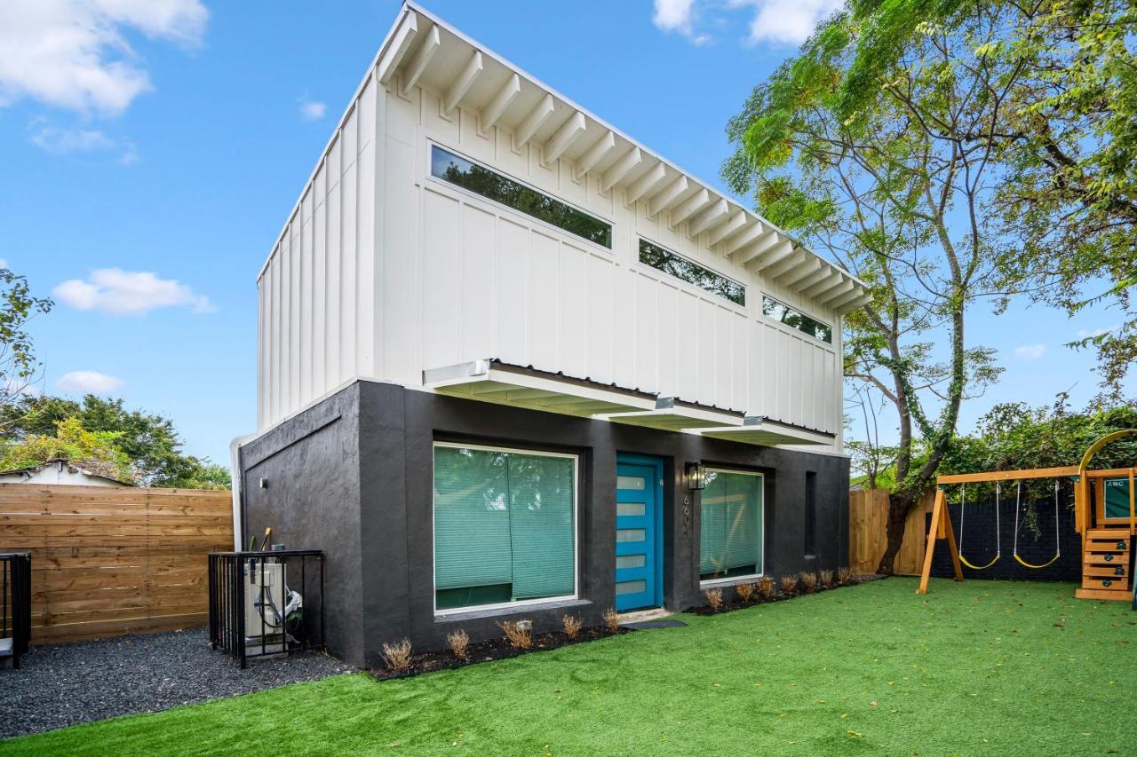 Quantum Tiny Loft At East End Revitalized Houston Bagian luar foto