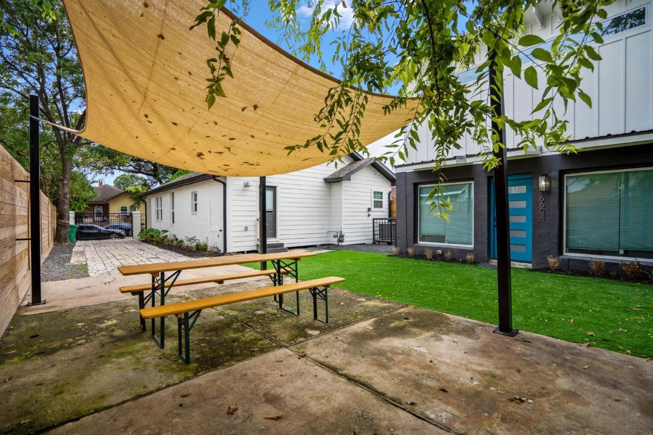 Quantum Tiny Loft At East End Revitalized Houston Bagian luar foto