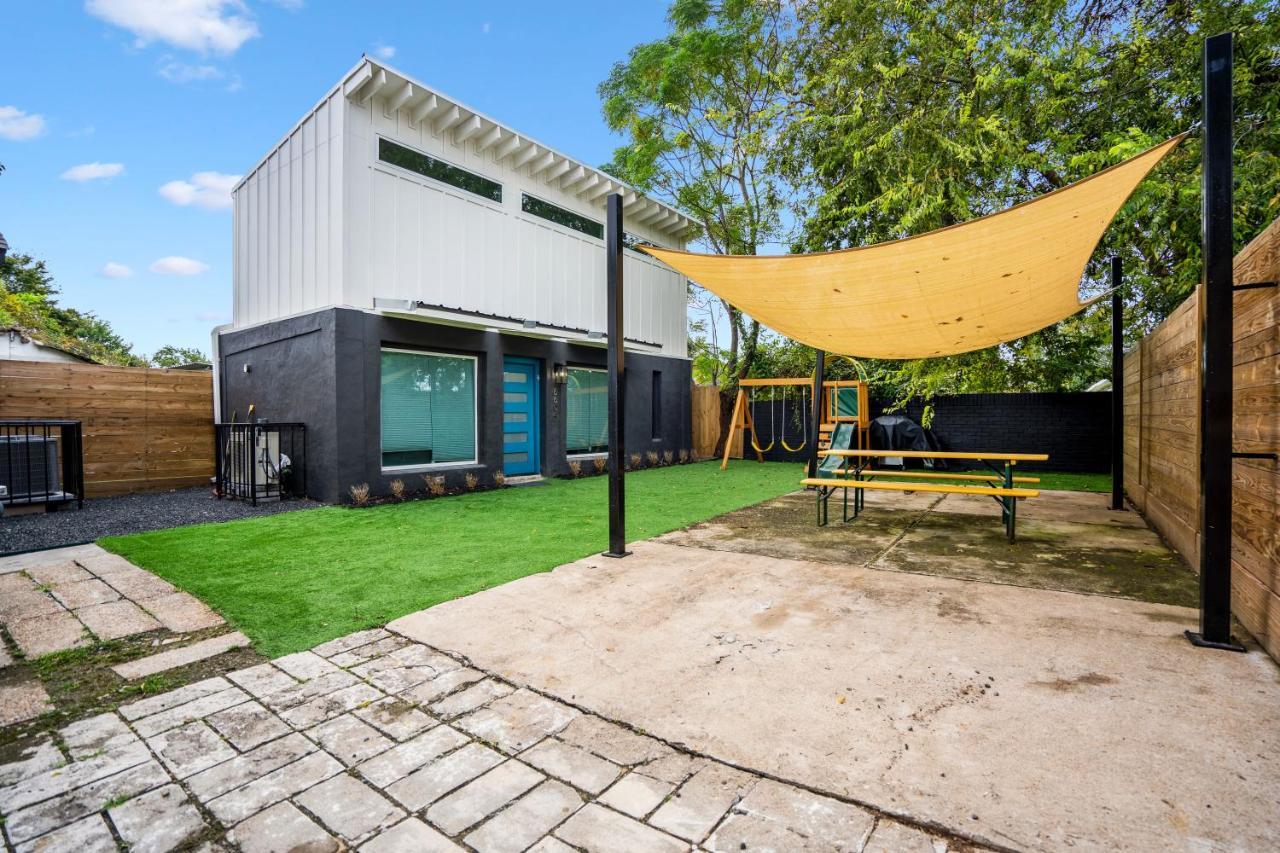 Quantum Tiny Loft At East End Revitalized Houston Bagian luar foto